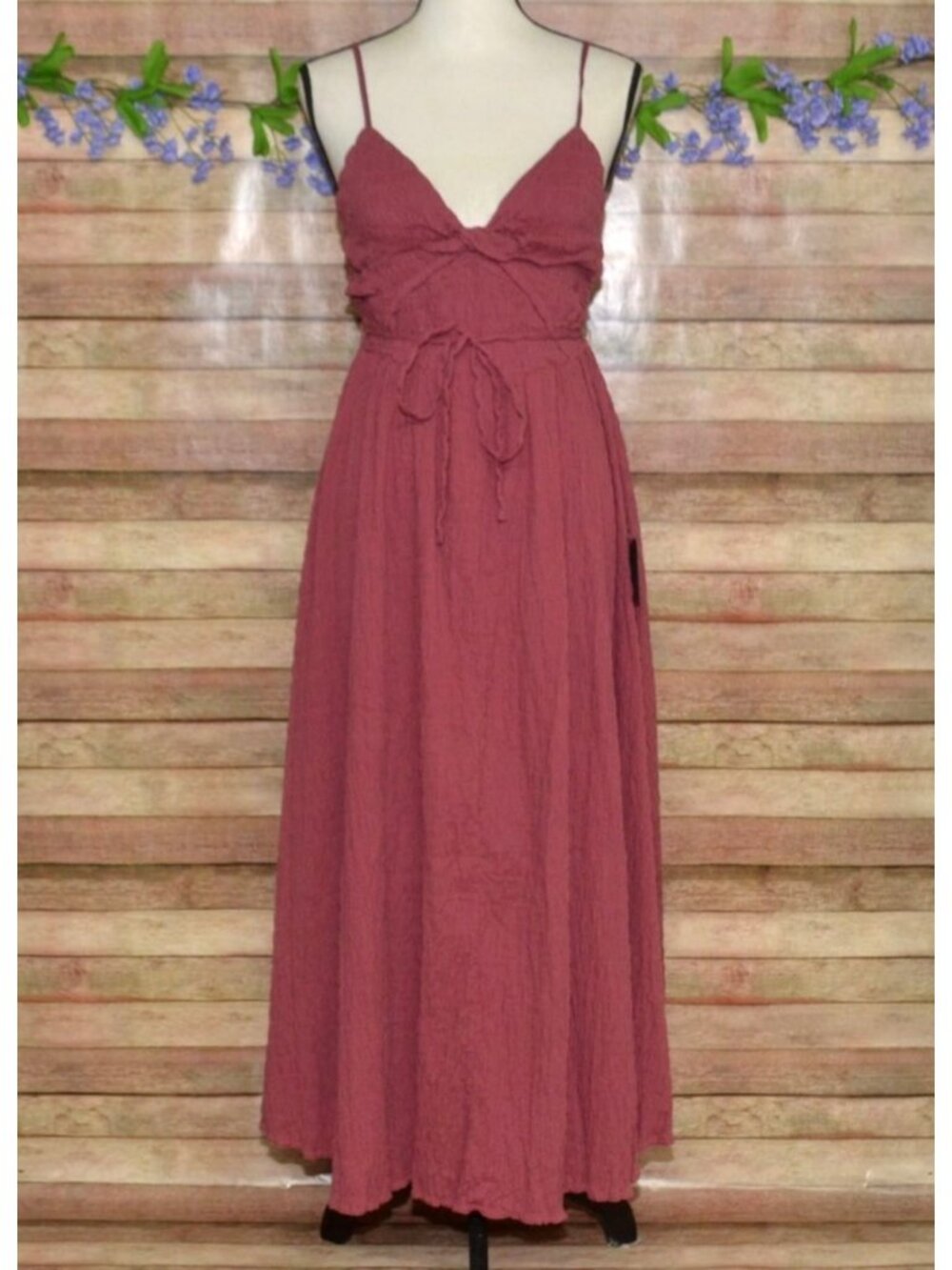 NWT Lulus Cue the Cuteness Mauve Twist-Front Midi Dress Size M Crinkle Texture - Picture 1 of 13